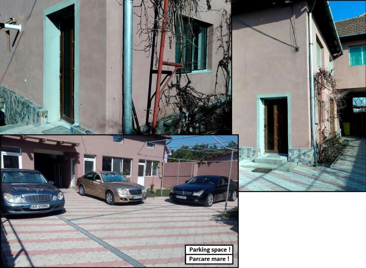 Arad Apartment - Airport Area Bagian luar foto