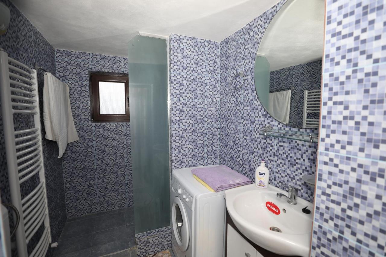 Arad Apartment - Airport Area Bagian luar foto